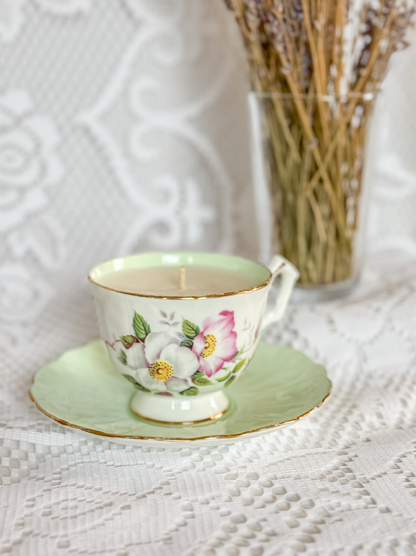 Flora - Teacup Candle