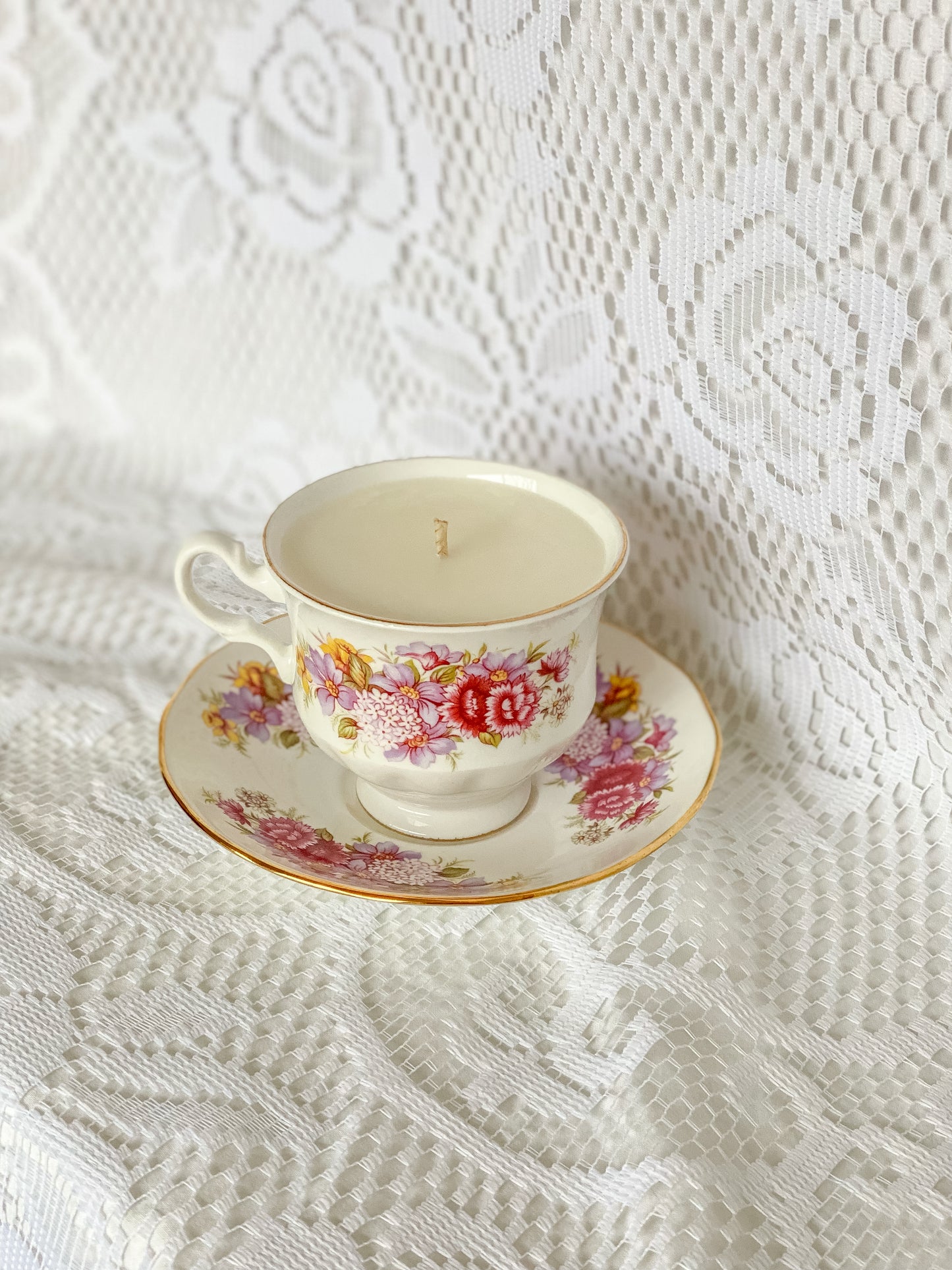 Lilac - Vintage Teacup Candle