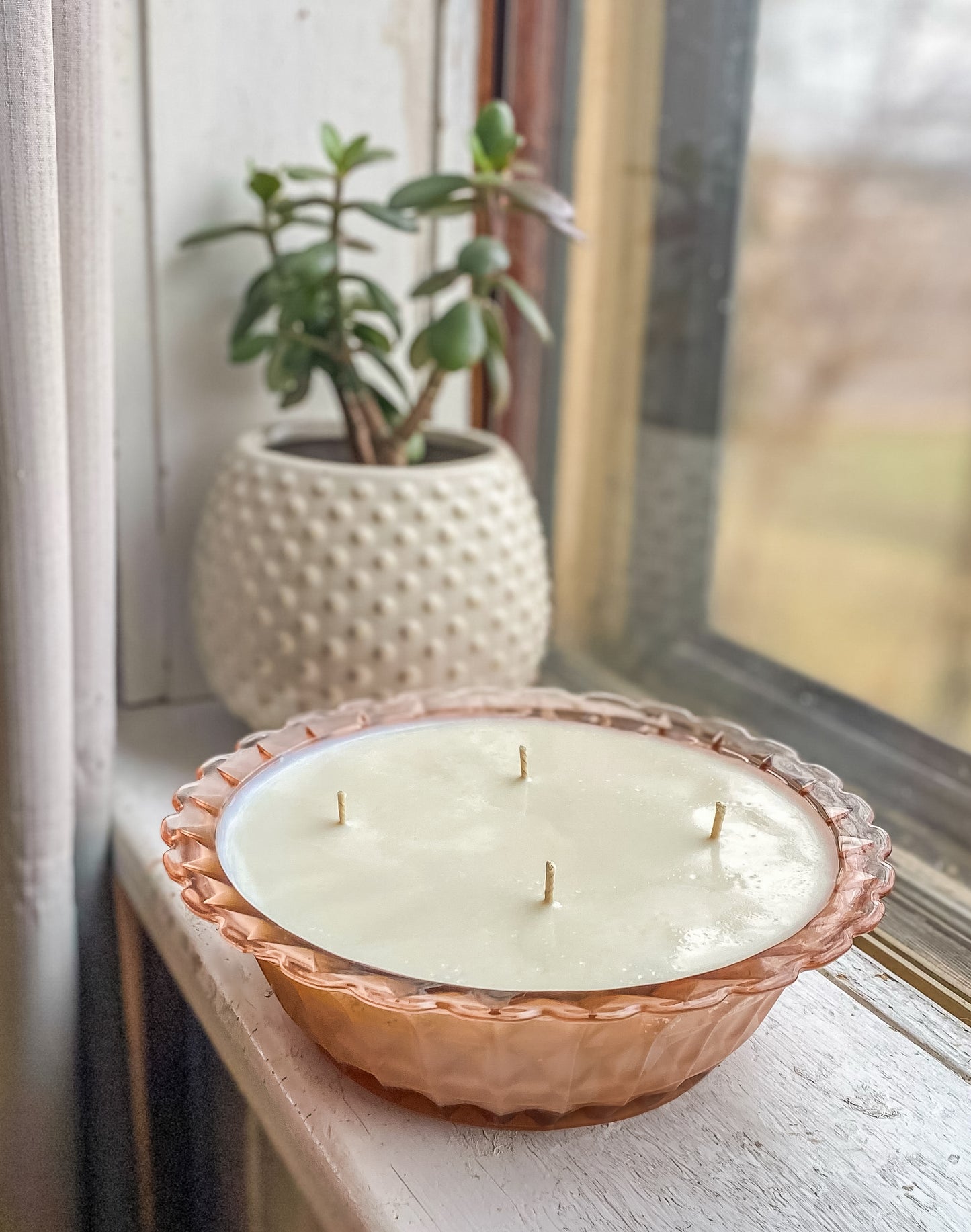 Margaux | Luxe Edition
30oz | Four-Wick | Vintage Depression Glass