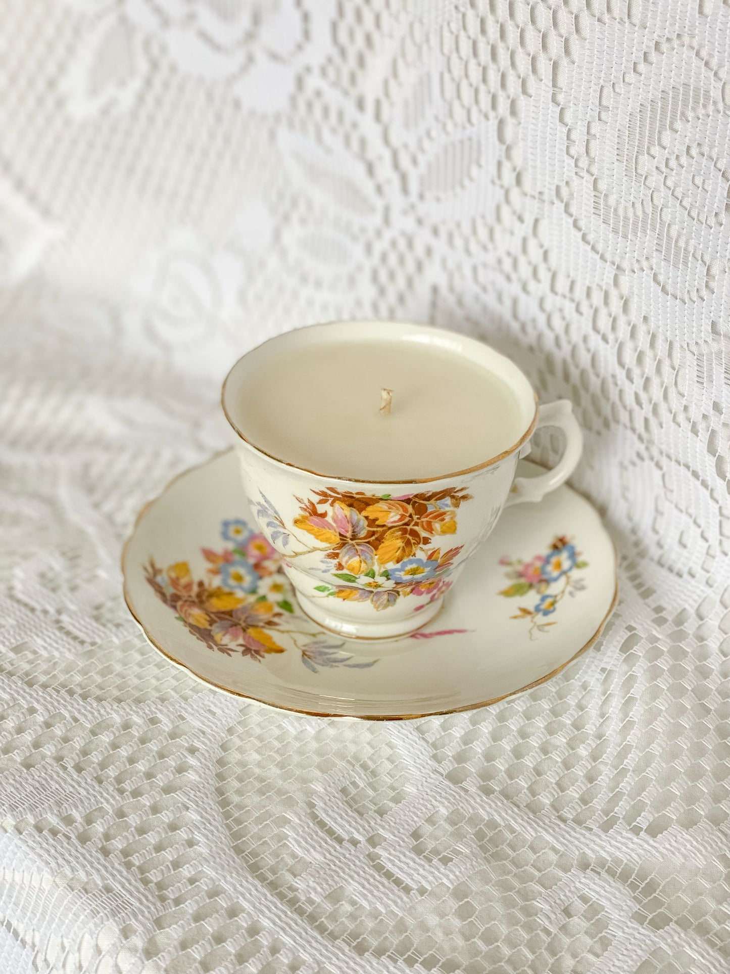 Mavis - Vintage Teacup Candle