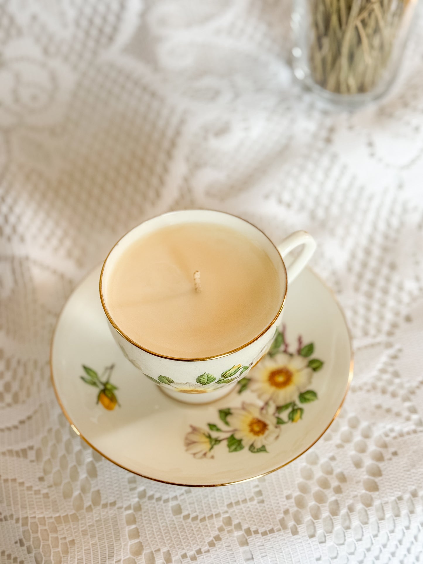 Dahlia - Teacup Candle