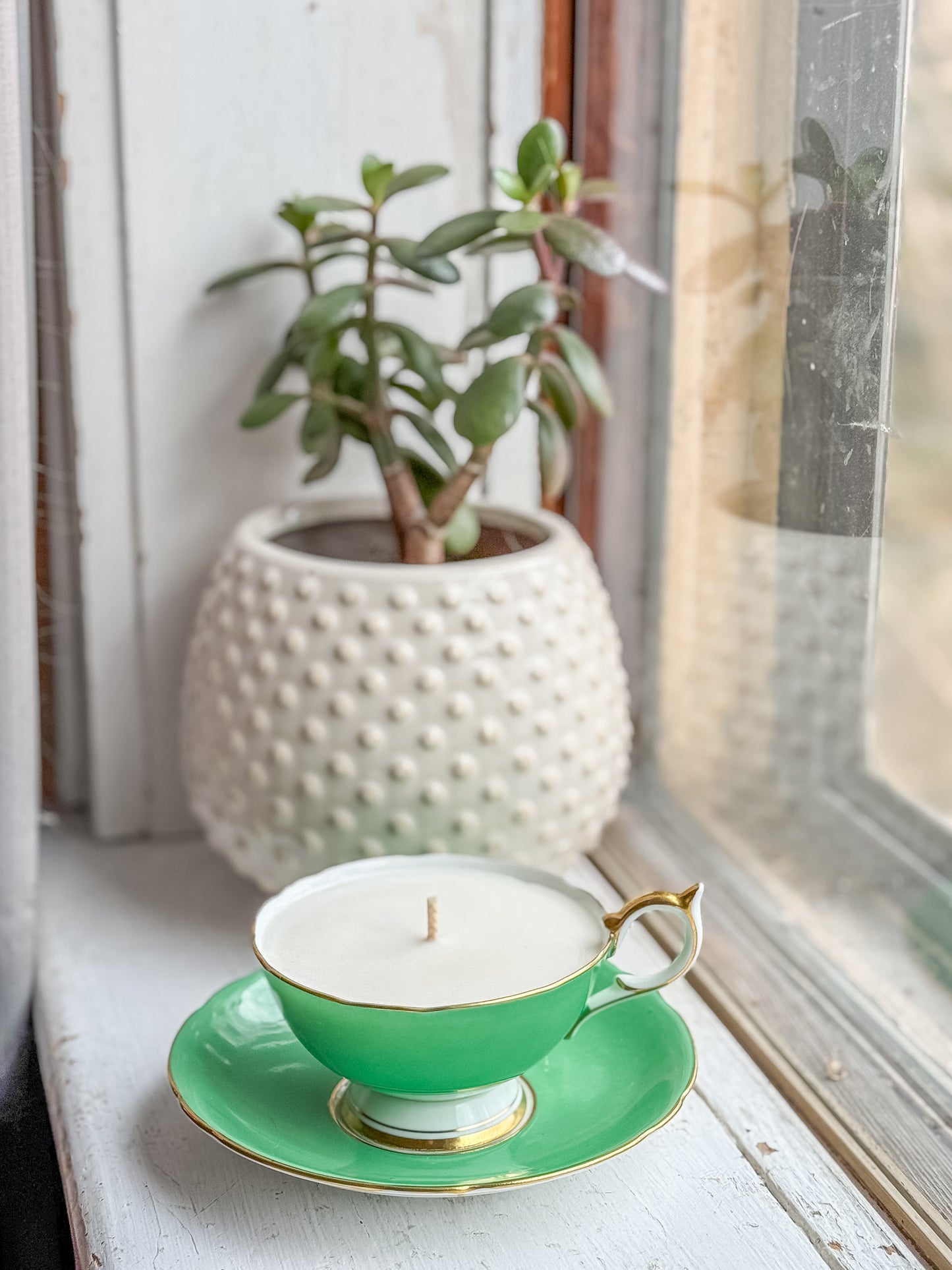 Sybil - Teacup Candle
