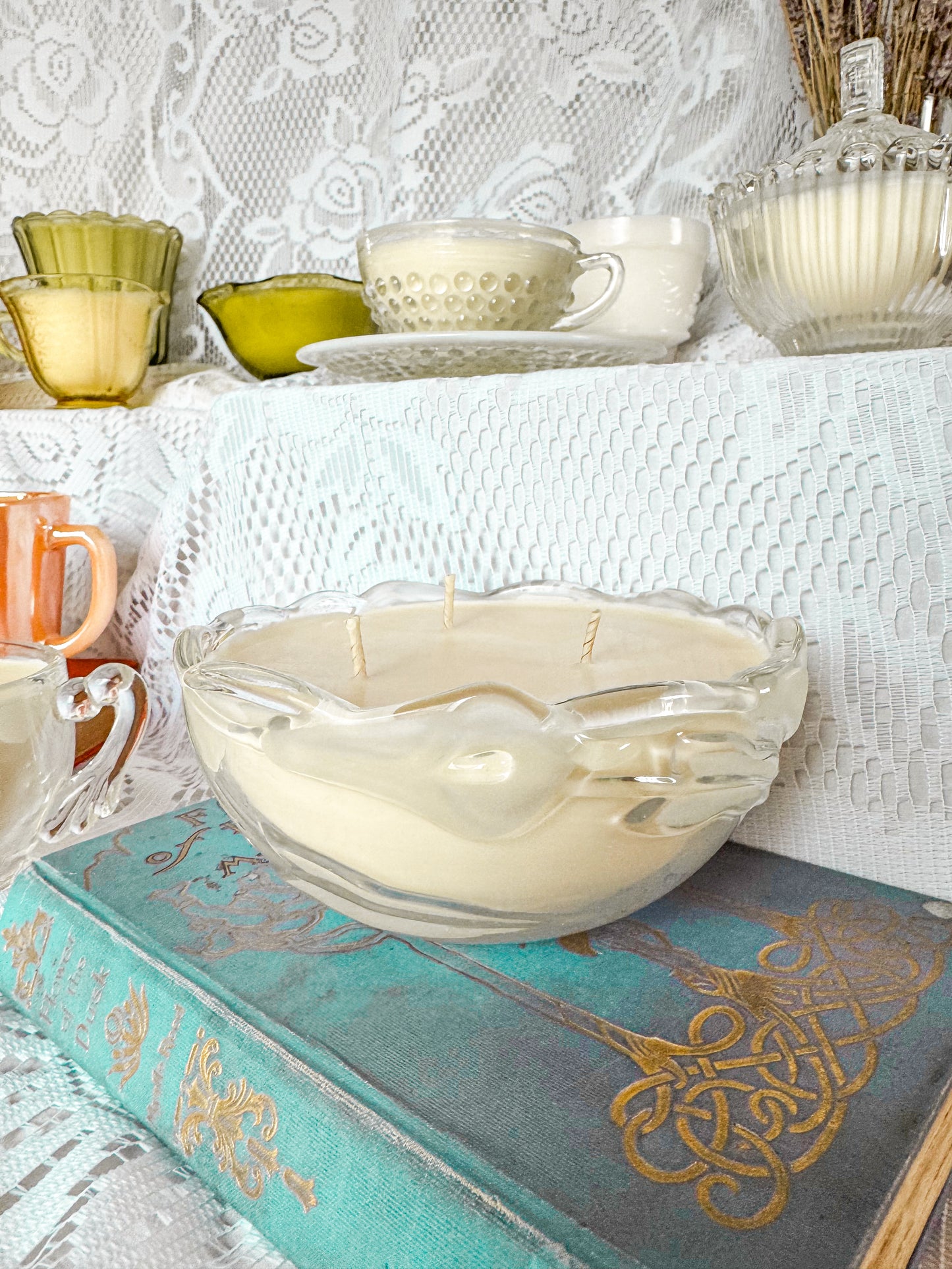 Calla - Etched Glass Candle