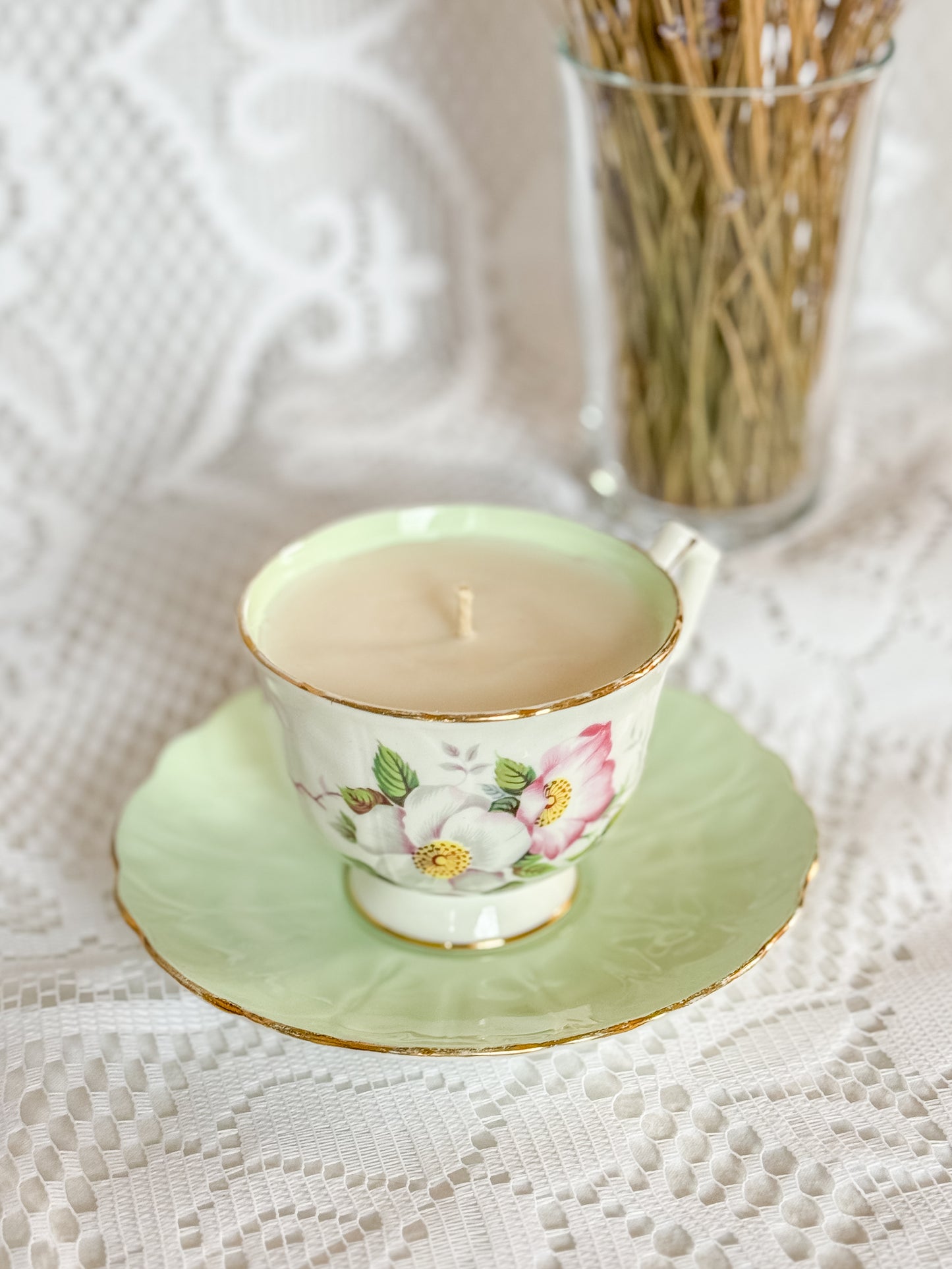 Flora - Teacup Candle