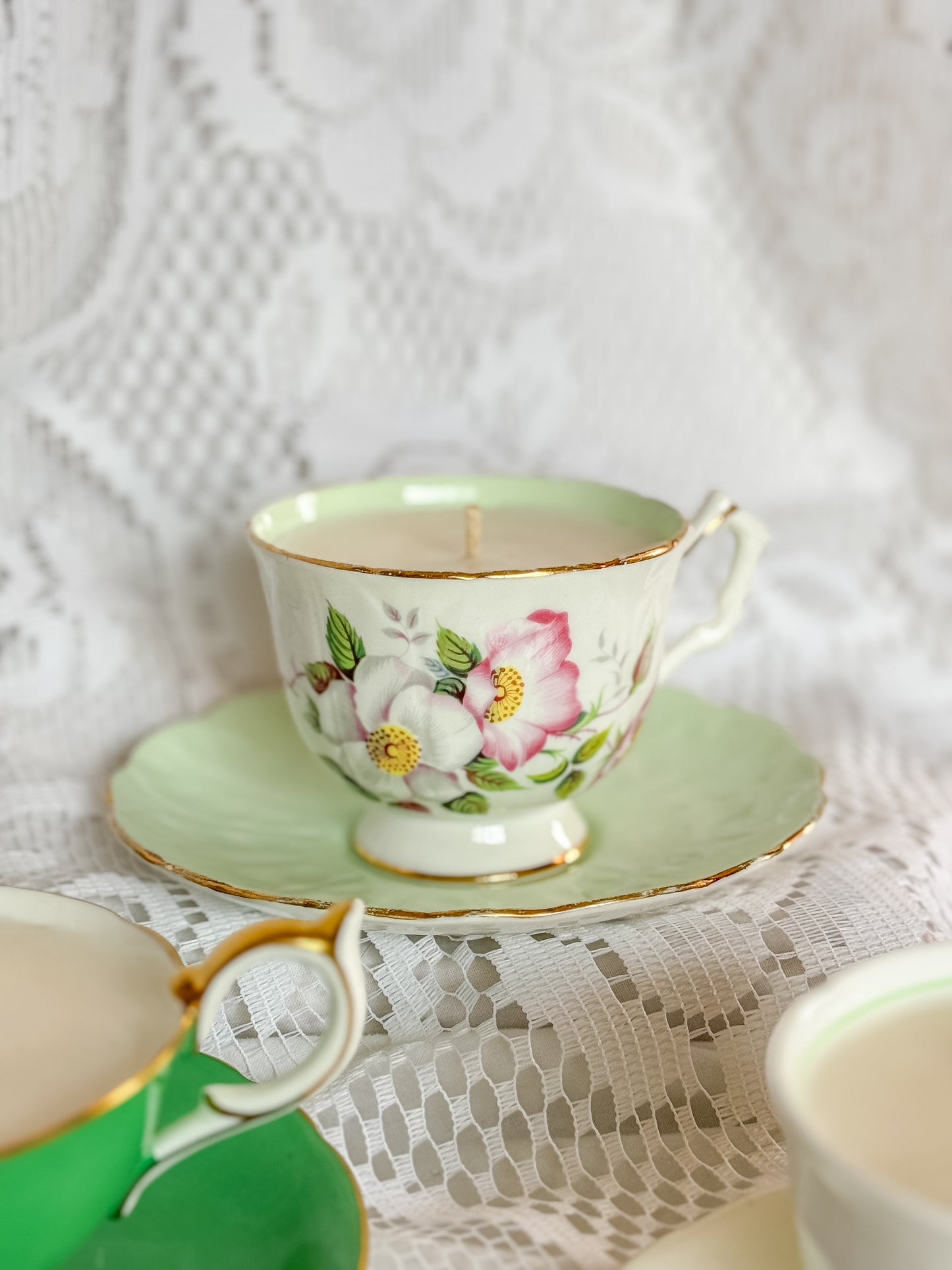 Flora - Teacup Candle