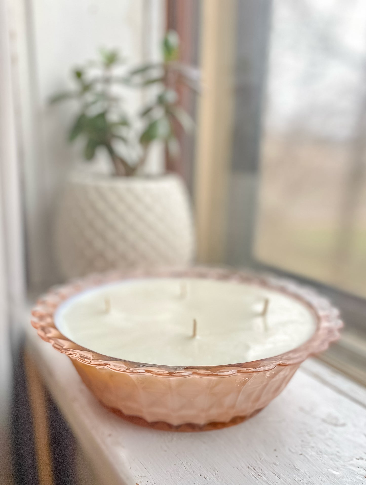 Margaux | Luxe Edition
30oz | Four-Wick | Vintage Depression Glass
