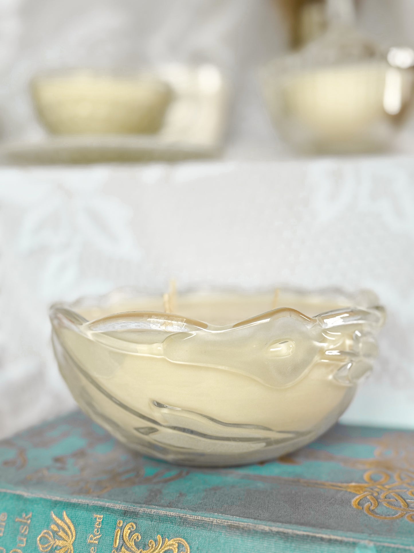 Calla - Etched Glass Candle