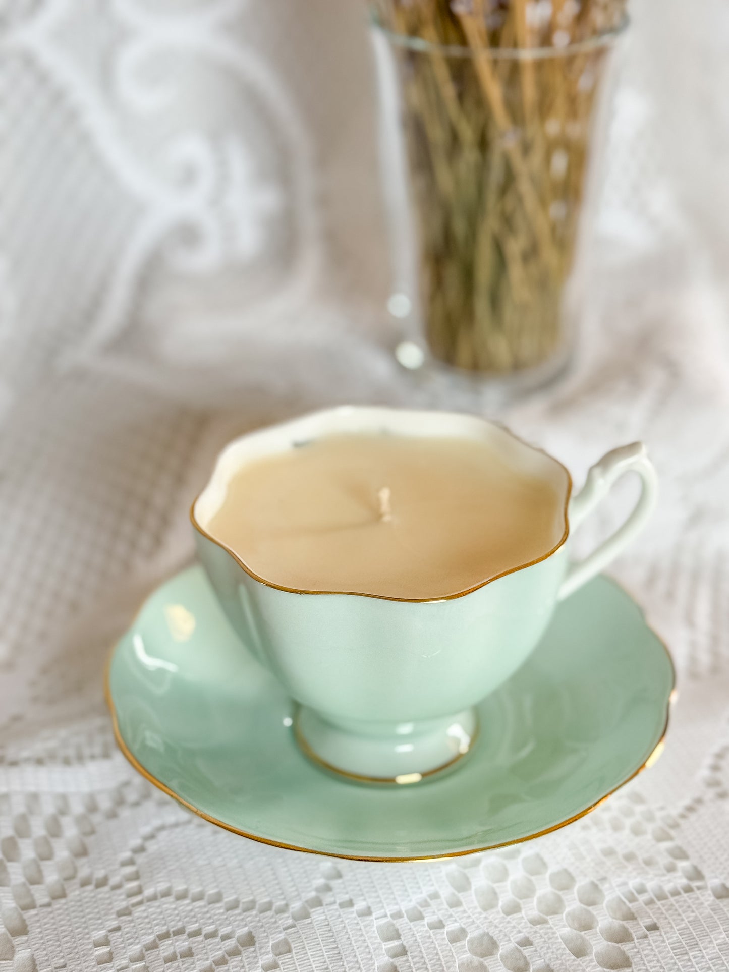 Flo - Teacup Candle